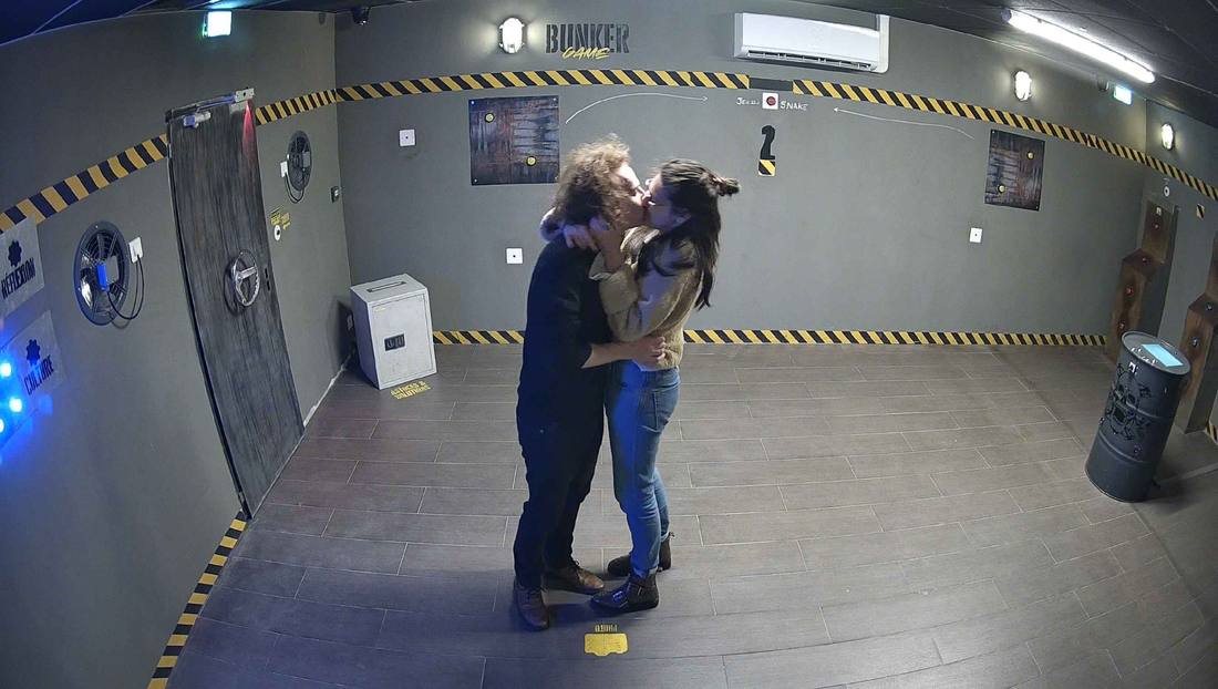 Couple en escape game à deux Montpellier — Bunker Game