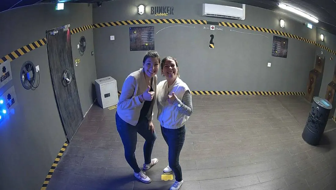 Deux amies en escape game à Montpellier — Bunker Game
